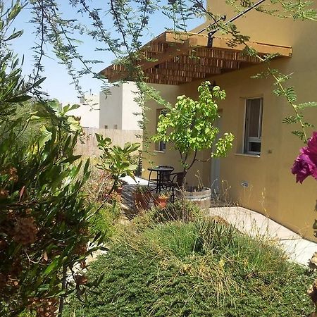 Midreshet Ben Gurion Guy Family Guestroom'S (Adults Only) الغرفة الصورة